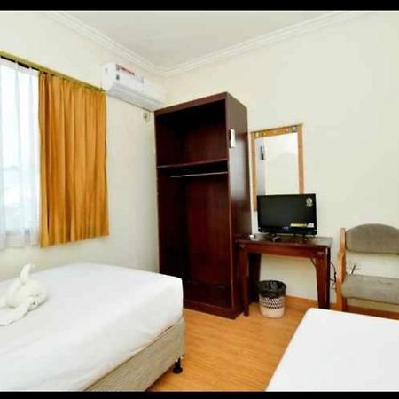 Yuta Hotel Manado Eksteriør bilde