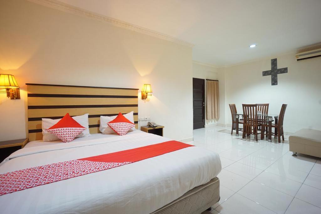 Yuta Hotel Manado Eksteriør bilde